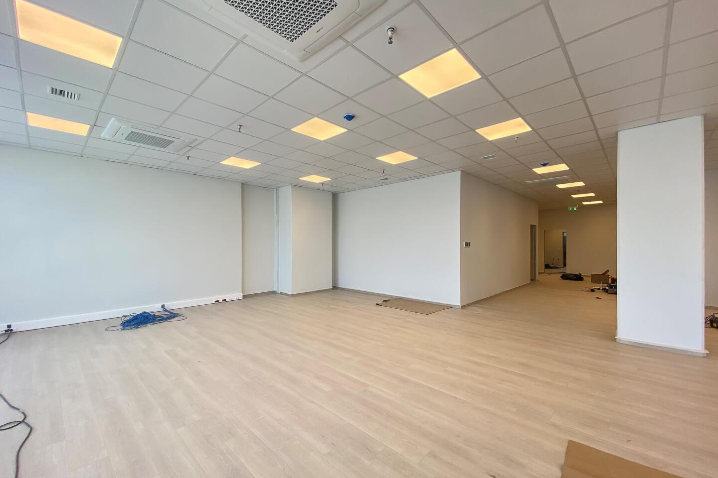 Επαγγελματικό κτίριο 2.500 τ.μ. προς ενοικίαση