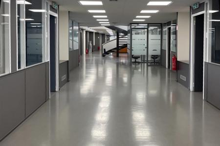 Καλλιθέα, γραφεία 2.330 τ.μ προς ενοικίαση