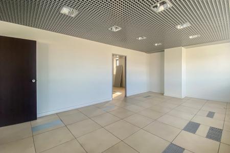 Επαγγελματικό κτήριο 1.720 τ.μ προς ενοικίαση, Μεταμόρφωση