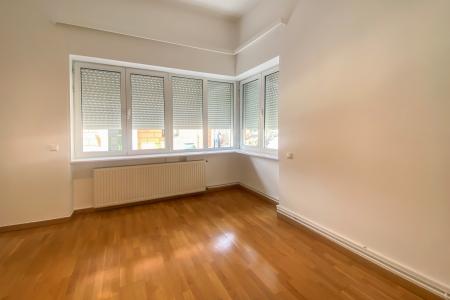 Κέντρο Αθήνας, γραφείο 100 τ.μ προς ενοικίαση