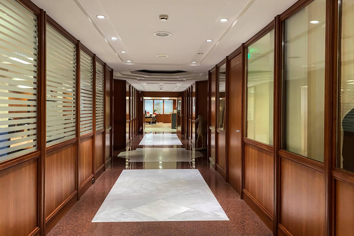 Κέντρο Αθήνας, μισθωμένο γραφείο 958 τ.μ με απόδοση 6%