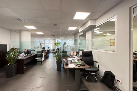 Μαρούσι μοντέρνο γραφείο 200 τ.μ προς ενοικίαση