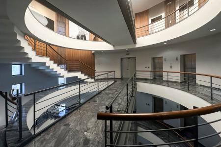 Μαρούσι, αυτοτελές κτήριο 7.875 τ.μ προς ενοικίαση