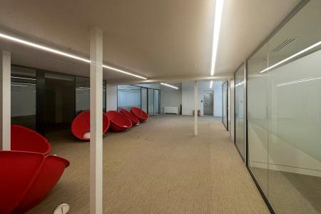 Μαρούσι, αυτοτελές κτήριο 7.875 τ.μ προς ενοικίαση