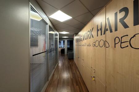 Κέντρο Αθήνας γραφεία 450 τ.μ προς ενοικίαση