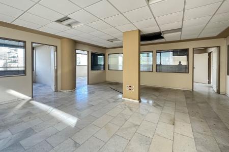 Μαρούσι, κτήριο γραφείων 882 τ.μ προς ενοικίαση