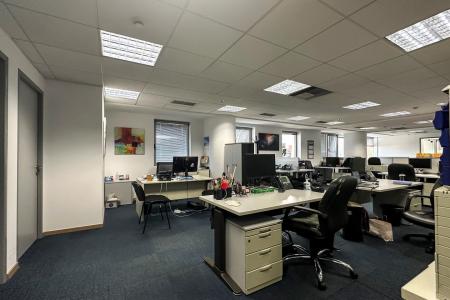 Κηφισιά, γραφεία 1.582 τ.μ προς ενοικίαση