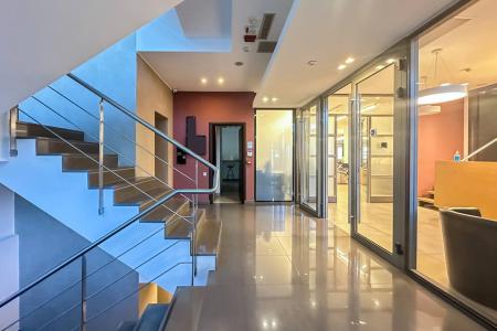 Ηράκλειο, κτήριο γραφείων 1.930 τ.μ προς ενοικίαση