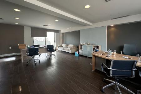 Αθήνα κέντρο, κτήριο 2.280 τ.μ προς ενοικίαση