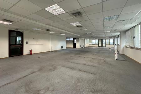 Μαρούσι, κτήριο γραφείων 2.470 τ.μ προς ενοικίαση