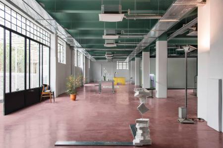 Ταύρος, συγκρότημα κτηρίων 1.280 τ.μ., προς ενοικίαση