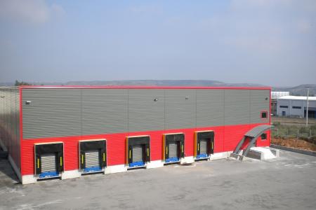 Αυλώνας βιομηχανική αποθήκη 4.000 τμ  προς ενοικίαση