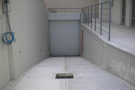 Καλύβια, κτίριο 376 τμ προς πώληση