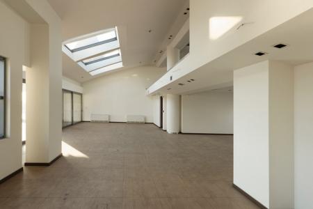 Πειραιάς ενοικιάζεται κτίριο γραφείων 2.200 τ.μ