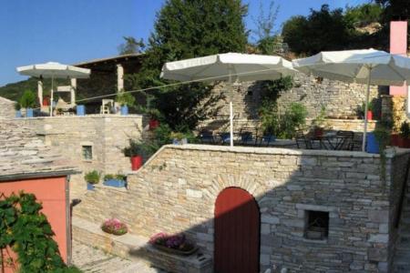 Ζαγόρι ξενοδοχείο 650 τ.μ προς πώληση.