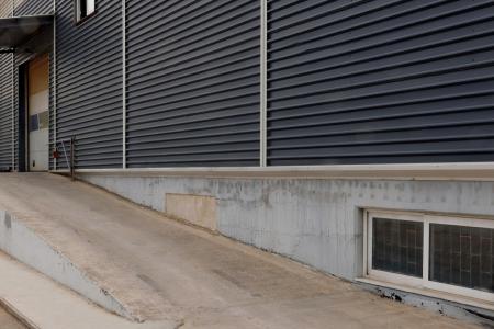 Αχαρνές βιομηχανική αποθήκη 830 τμ προς ενοικίαση