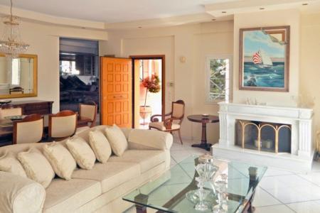 Άγιος Στέφανος, μονοκατοικία 390 τ.μ, πωλείται