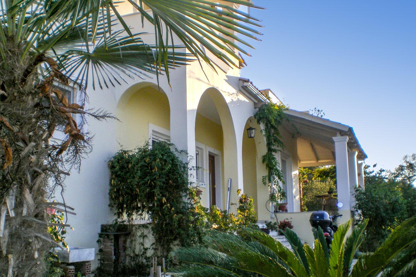 Κέρκυρα μοντέρνα βίλα 170 τ.μ προς ενοικίαση