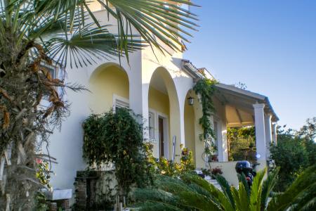 Κέρκυρα μοντέρνα βίλα 170 τ.μ προς ενοικίαση
