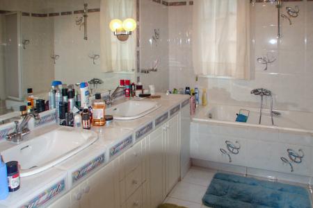 Σπέτσες πολυτελής μονοκατοικία 650 τ.μ προς πώληση