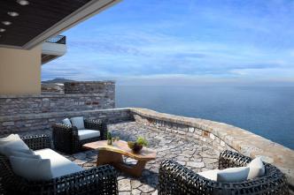 Μονεμβασιά πώληση πολυτελών κατοικιών 800 τμ