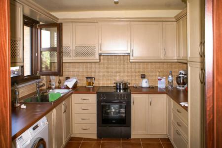 Άρτα βίλα 650 τ.μ προς πώληση