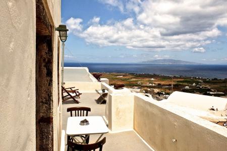 Σαντορίνη ξενοδοχείο με κάναβες προς πώληση