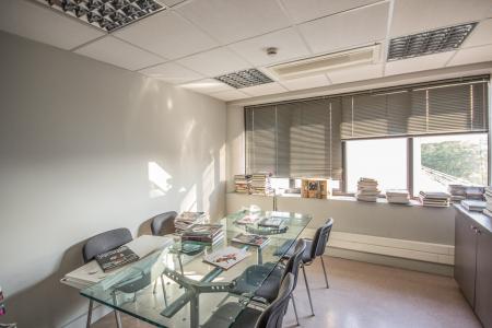 Νέο Ηράκλειο γραφείο 500 τ.μ προς ενοικίαση