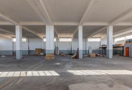 Ασπρόπυργος επαγγελματικός χώρος 1.000 τ.μ