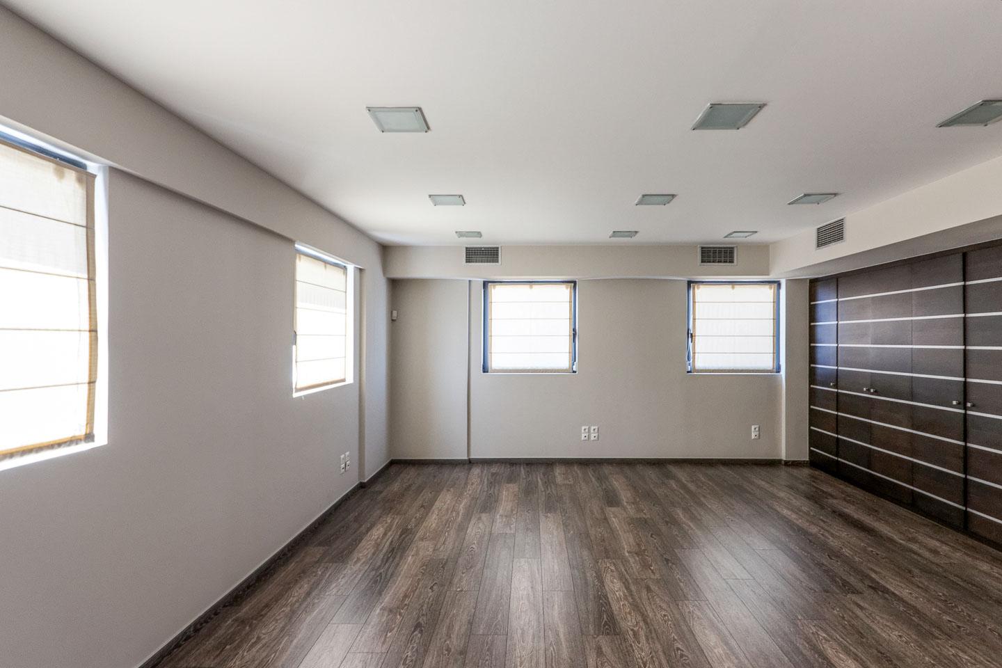 Ηράκλειο κτίριο 1.180 τ.μ προς πώληση