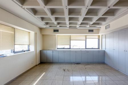 Ηράκλειο κτίριο 1.180 τ.μ προς πώληση