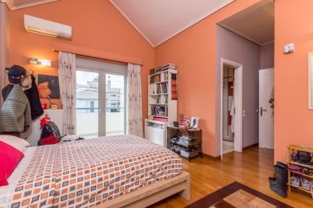 Κηφισιά γωνιακή μονοκατοικία 350 τμ προς πώληση