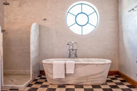 Κέρκυρα αρχοντική βίλα 1.200 τμ προς πώληση