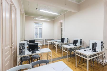 Κολωνάκι διατηρητέο κτίριο 540 τμ προς ενοικίαση