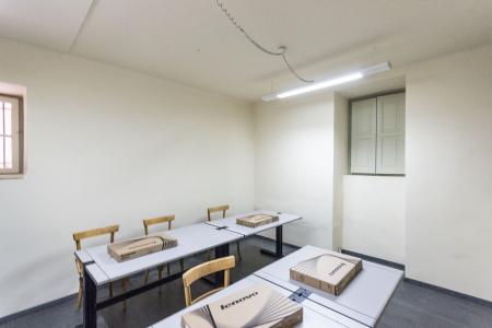 Κολωνάκι διατηρητέο κτίριο 540 τμ προς ενοικίαση