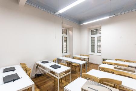 Κολωνάκι διατηρητέο κτίριο 540 τμ προς ενοικίαση