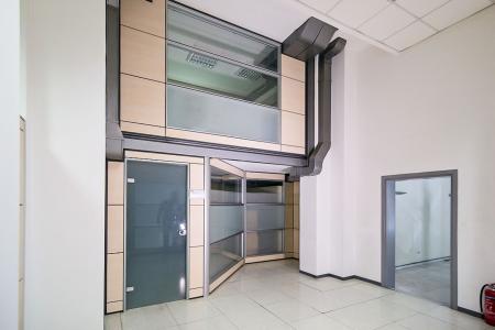 Αθήνα επαγγελματικό κτίριο 5.300 τ.μ προς ενοικίαση