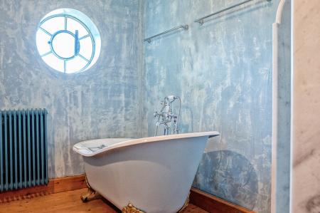 Κέρκυρα μοναδική βίλα 1.200 τ.μ προς μίσθωση