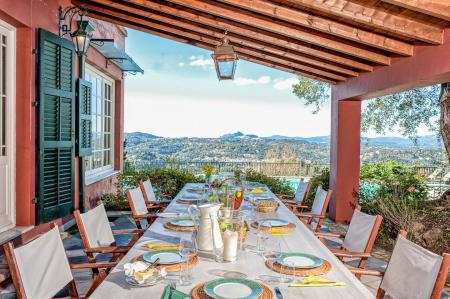 Κέρκυρα μοναδική βίλα 1.200 τ.μ προς μίσθωση