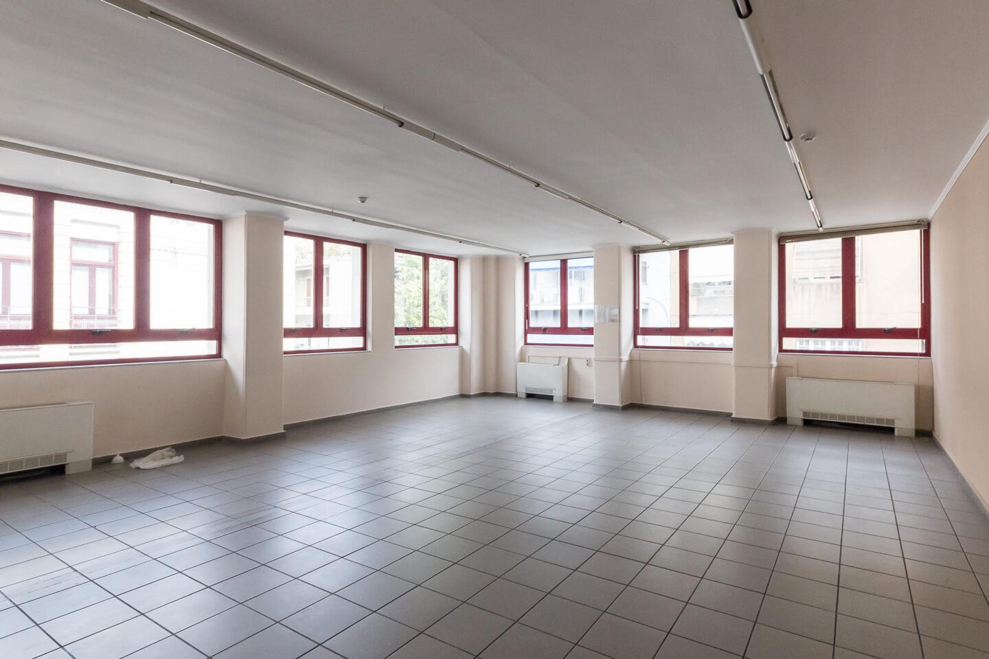 Αθήνα επαγγελματικό κτίριο 1.500 τ.μ προς πώληση