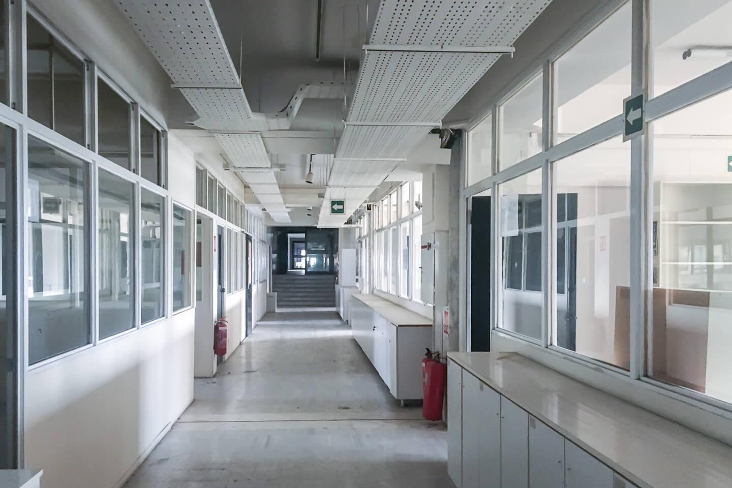 Βόρεια προάστια κτίριο 12.000 τ.μ προς ενοικίαση