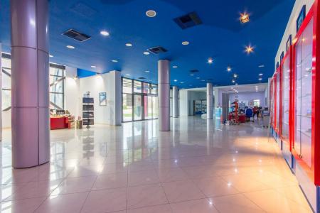 Επαγγελματικό κτίριο 4.060 τ.μ προς ενοικίαση, Σχηματάρι