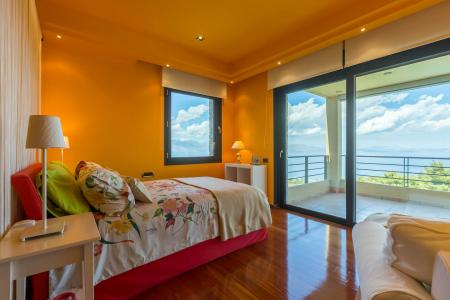 Αττική πολυτελής βίλα 450 τ.μ προς πώληση