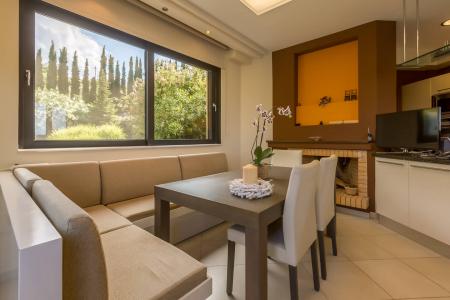 Αττική πολυτελής βίλα 450 τ.μ προς πώληση