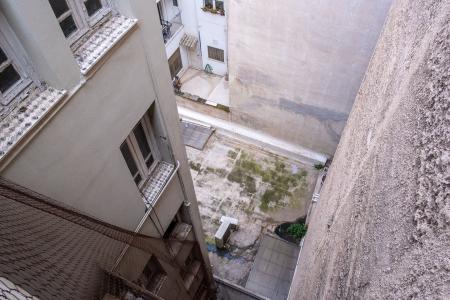 Νεοκλασικό κτίριο 2.000 τ.μ πωλείται, Αθήνα