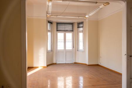 Νεοκλασικό κτίριο 2.000 τ.μ πωλείται, Αθήνα