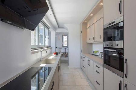 Πολυτελής βίλα 285 τ.μ. πωλείται στη Μύκονο