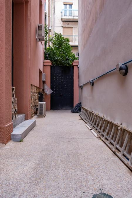 Διατηρητέα μονοκατοικία 803 τ.μ πωλείται στην Κυψέλη