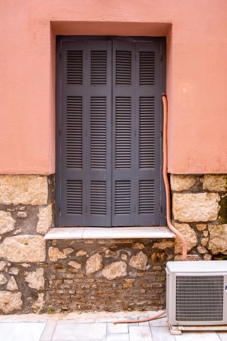 Διατηρητέα μονοκατοικία 803 τ.μ πωλείται στην Κυψέλη