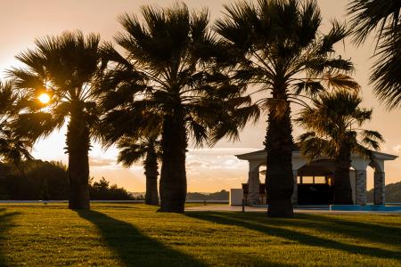 Υπερπολυτελής βίλα 450 τ.μ πωλείται στη Ρόδο